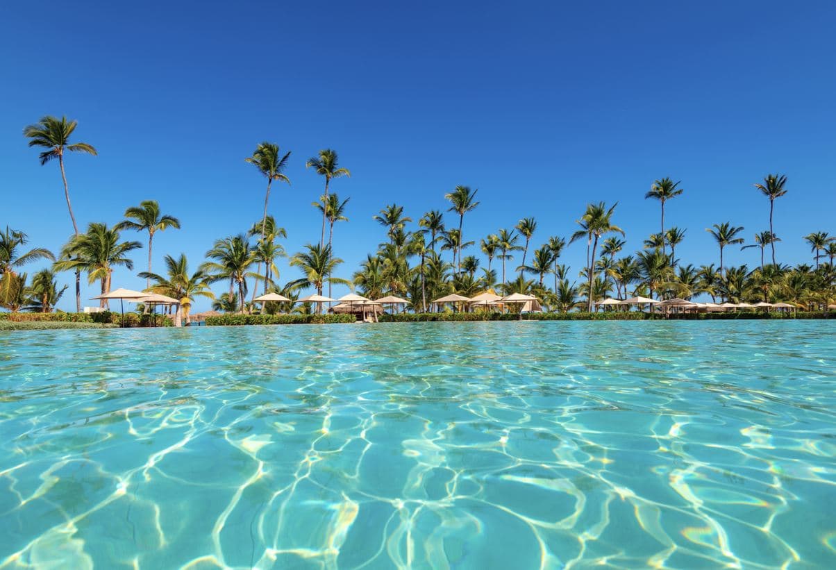 Is Punta Cana Or Cancun Better For Your Winter Getaway? Here's How To Decide