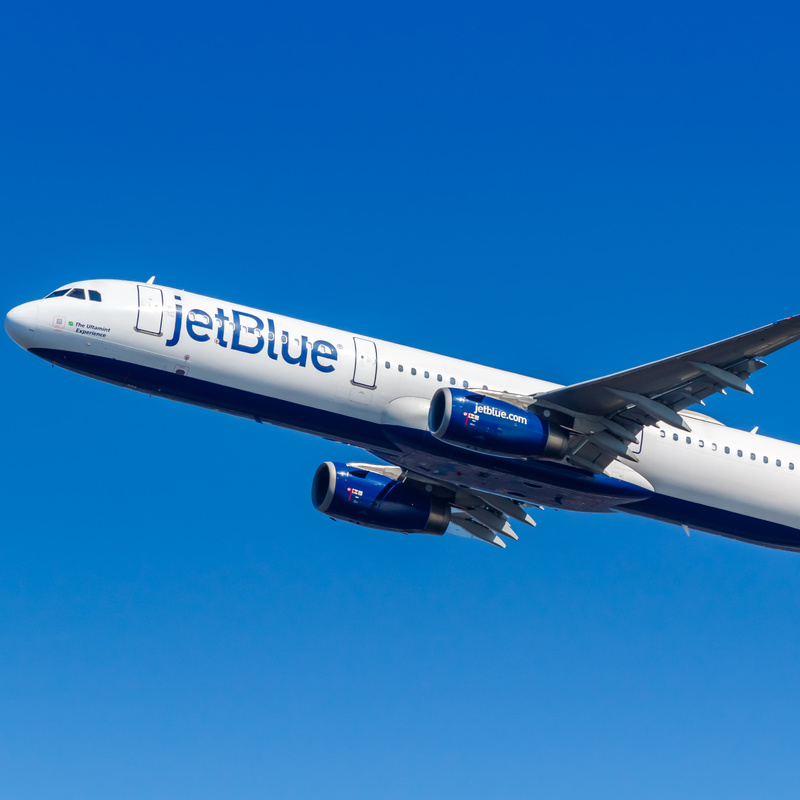 JetBlue takeoff