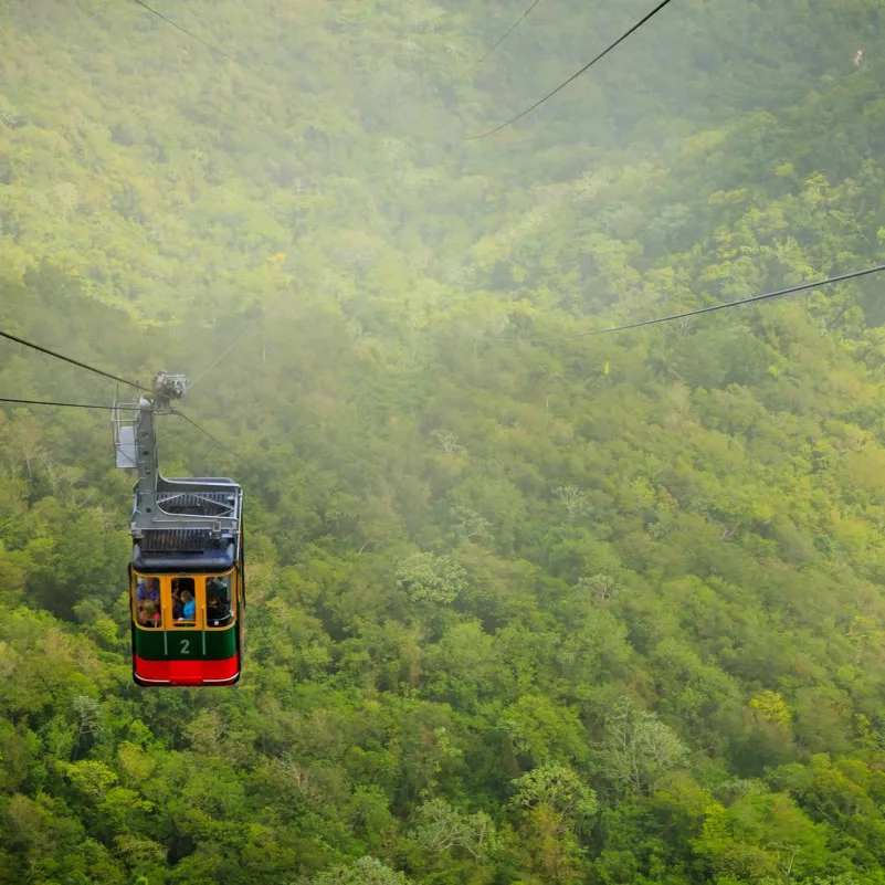 Cable car to Isabel de Torres mountain
