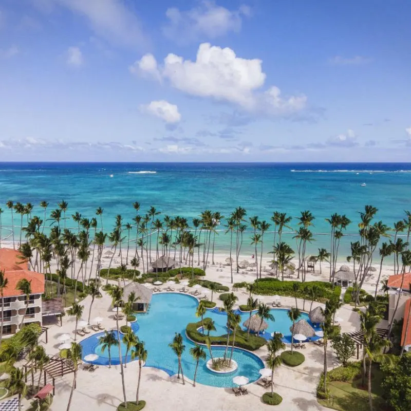 Pool and beach area in Jewel Palm Beach in Punta Cana