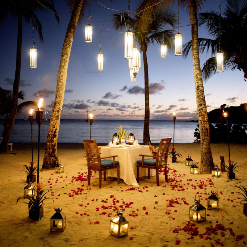 A tranquil candlelit dinner in Punta Cana
