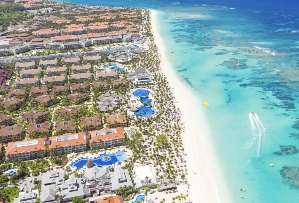 Is Service Better At Punta Cana Or Cancun All-Inclusive Resorts It Depends On Your Vacation Style