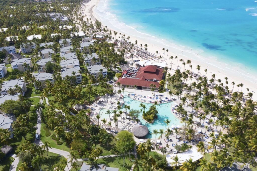 5 Reasons Dominican Republic Is Breaking Tourism Records While Mexico Drops Double Digits