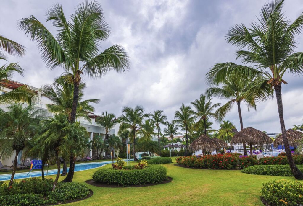 Hotel Garden Storm clouds forming