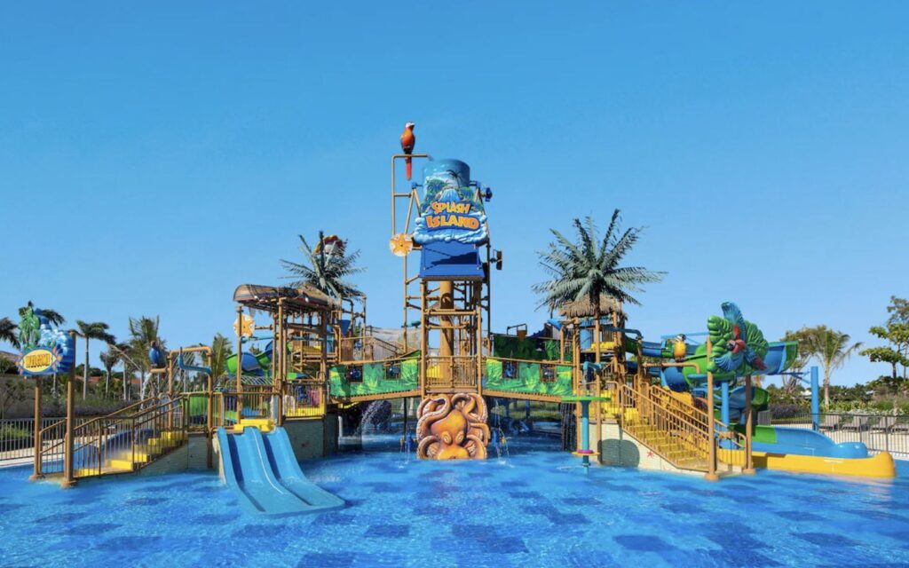 Splash cove
