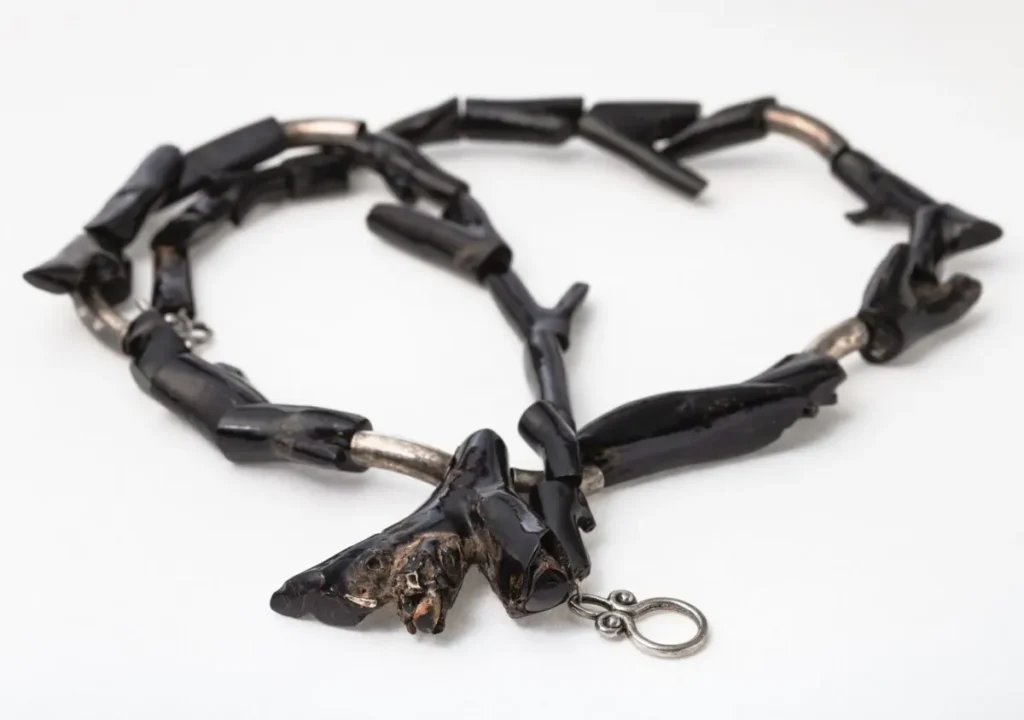 2. Black Coral and Protected Shells Leave the Ocean Where It Belongs 🐚🚫