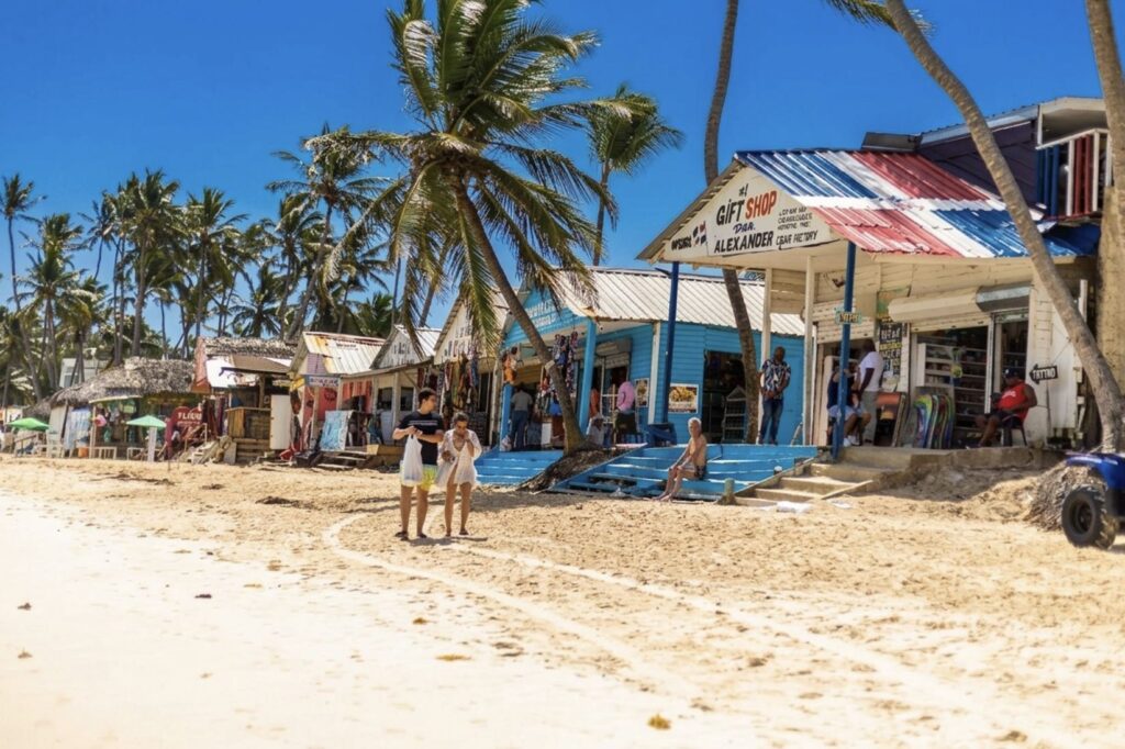 Tourists beach stores locals tiendas